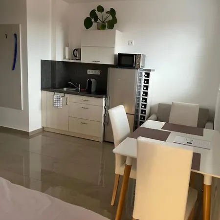 Vinarstvi Mikulica Πανσιόν Velké Pavlovice
