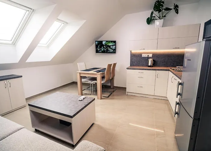 Vinarstvi Mikulica 3*